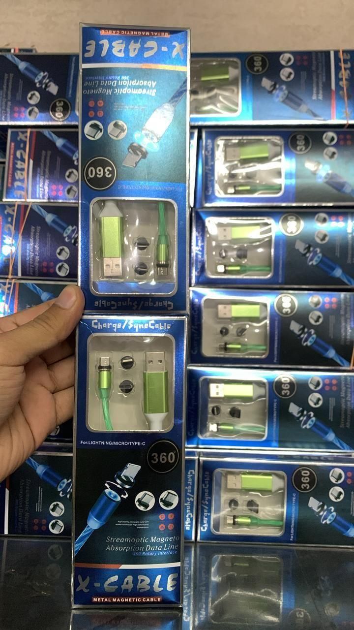 Magnetic 3‑in‑1 Fast‐Charging LED USB Cable